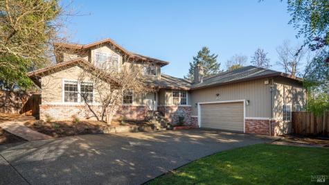5680 Eagle Rock Court Santa Rosa CA 95409