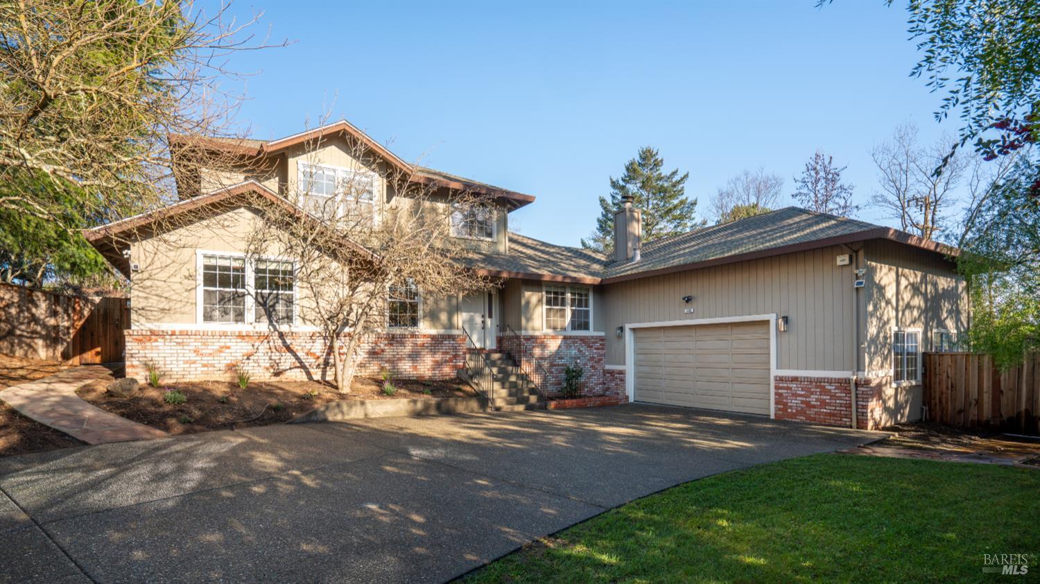 5680 Eagle Rock Court Santa Rosa CA 95409