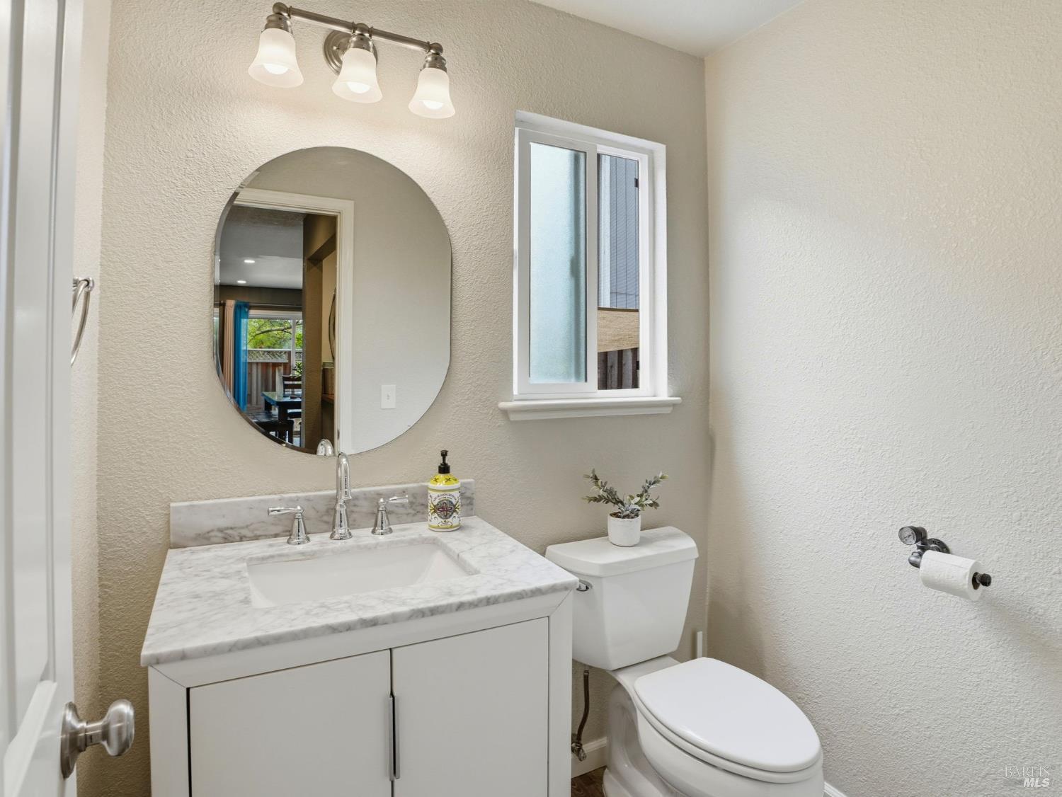 2787 Royal Oak Place Santa Rosa CA 95403