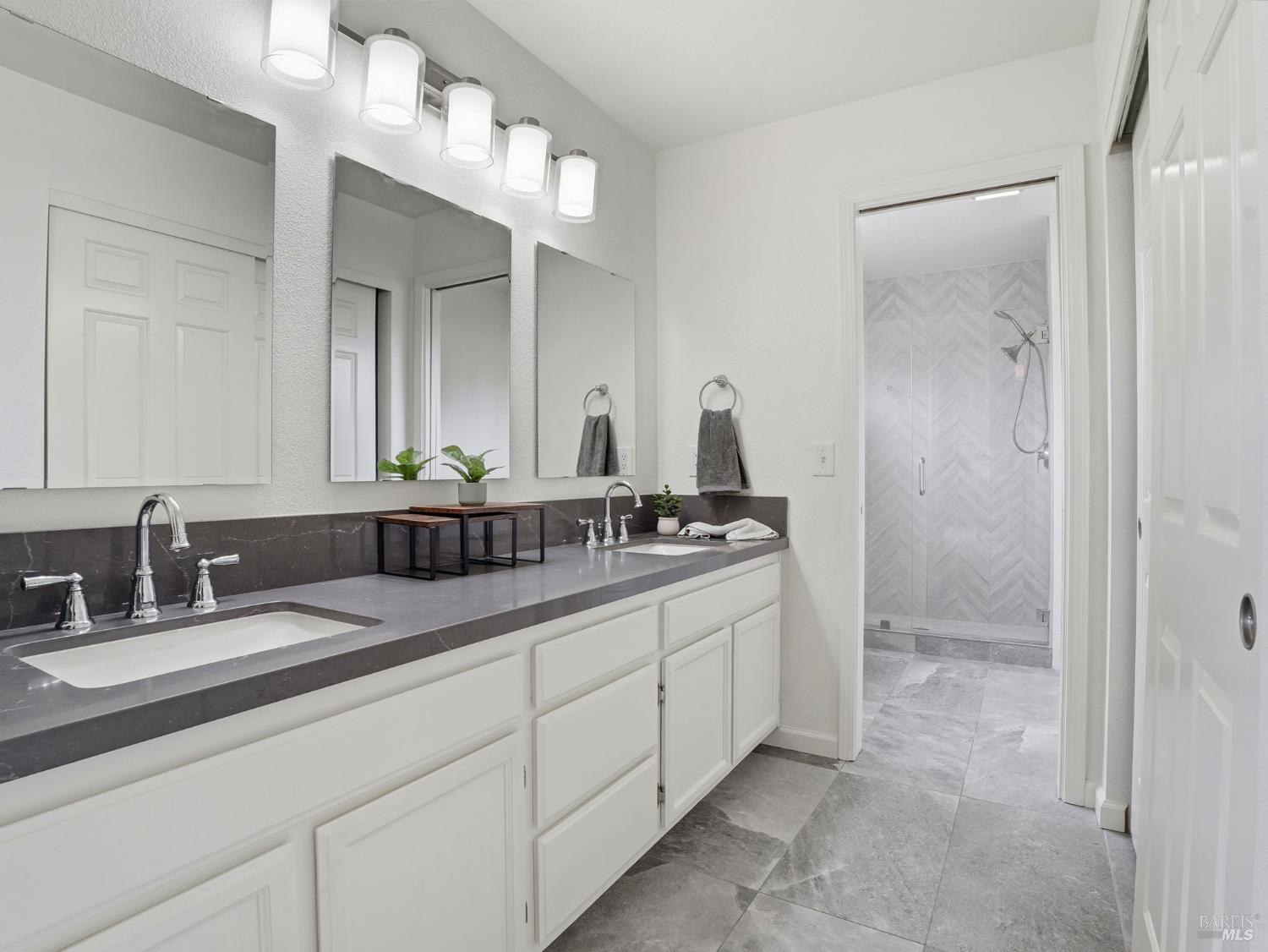 2787 Royal Oak Place Santa Rosa CA 95403