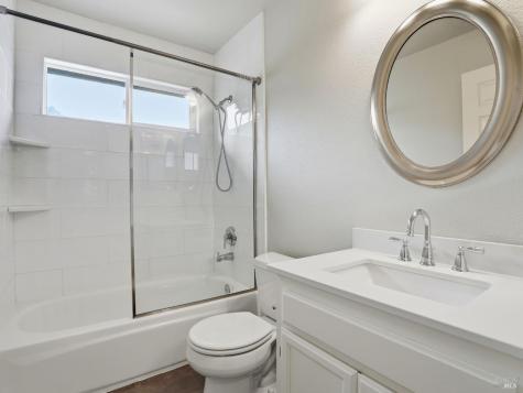 2787 Royal Oak Place Santa Rosa CA 95403