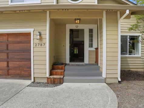 2787 Royal Oak Place Santa Rosa CA 95403