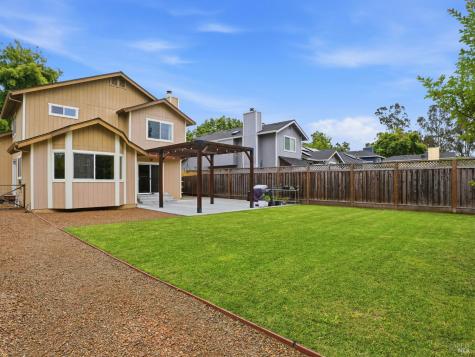 2787 Royal Oak Place Santa Rosa CA 95403