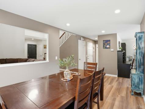 2787 Royal Oak Place Santa Rosa CA 95403