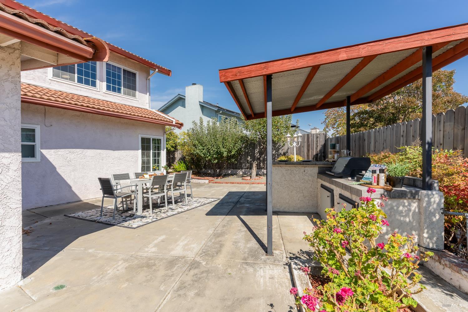 860 Hanlon Way Benicia CA 94510