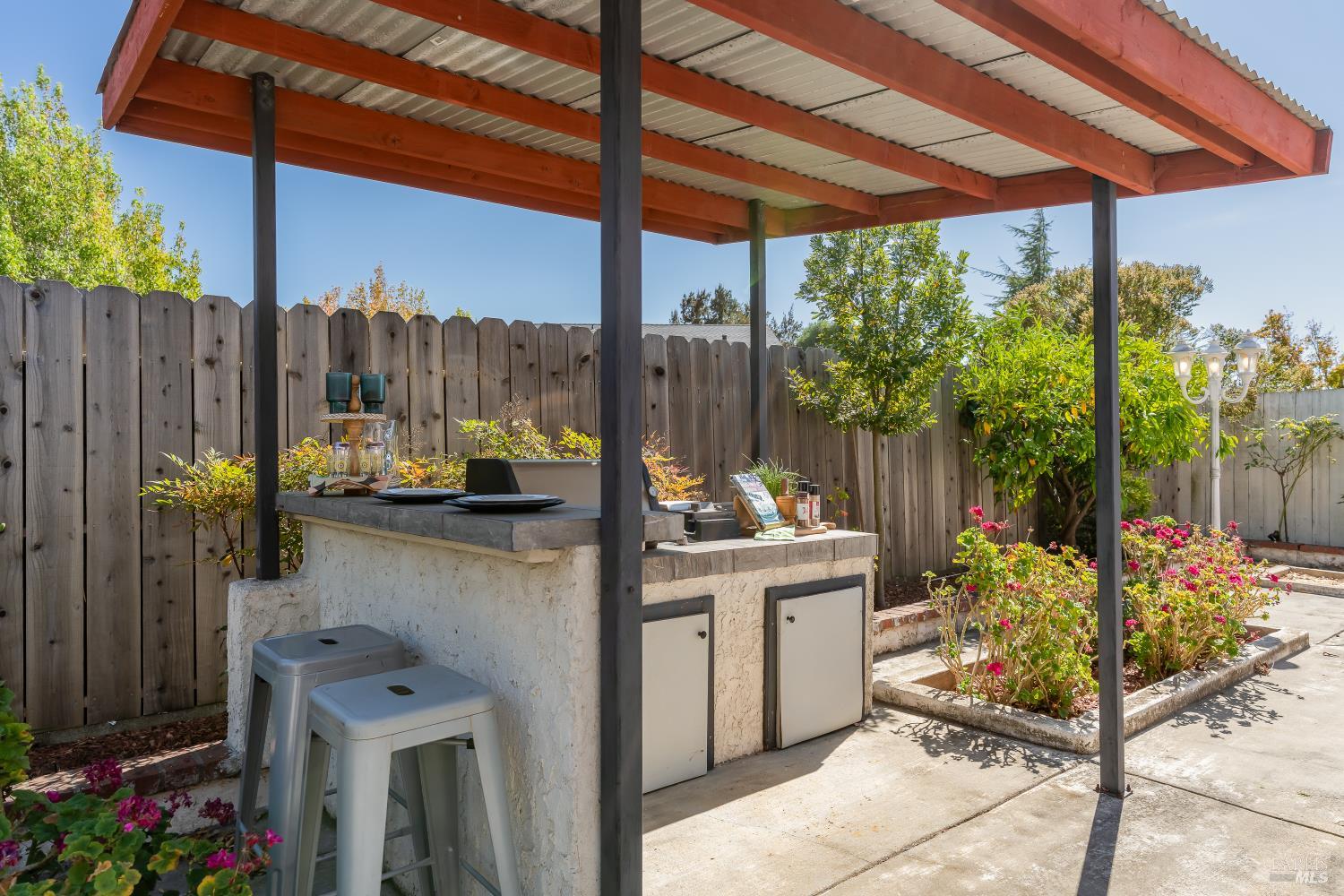 860 Hanlon Way Benicia CA 94510