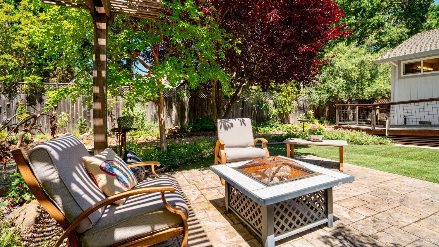5079 Charmian Drive Santa Rosa CA 95409