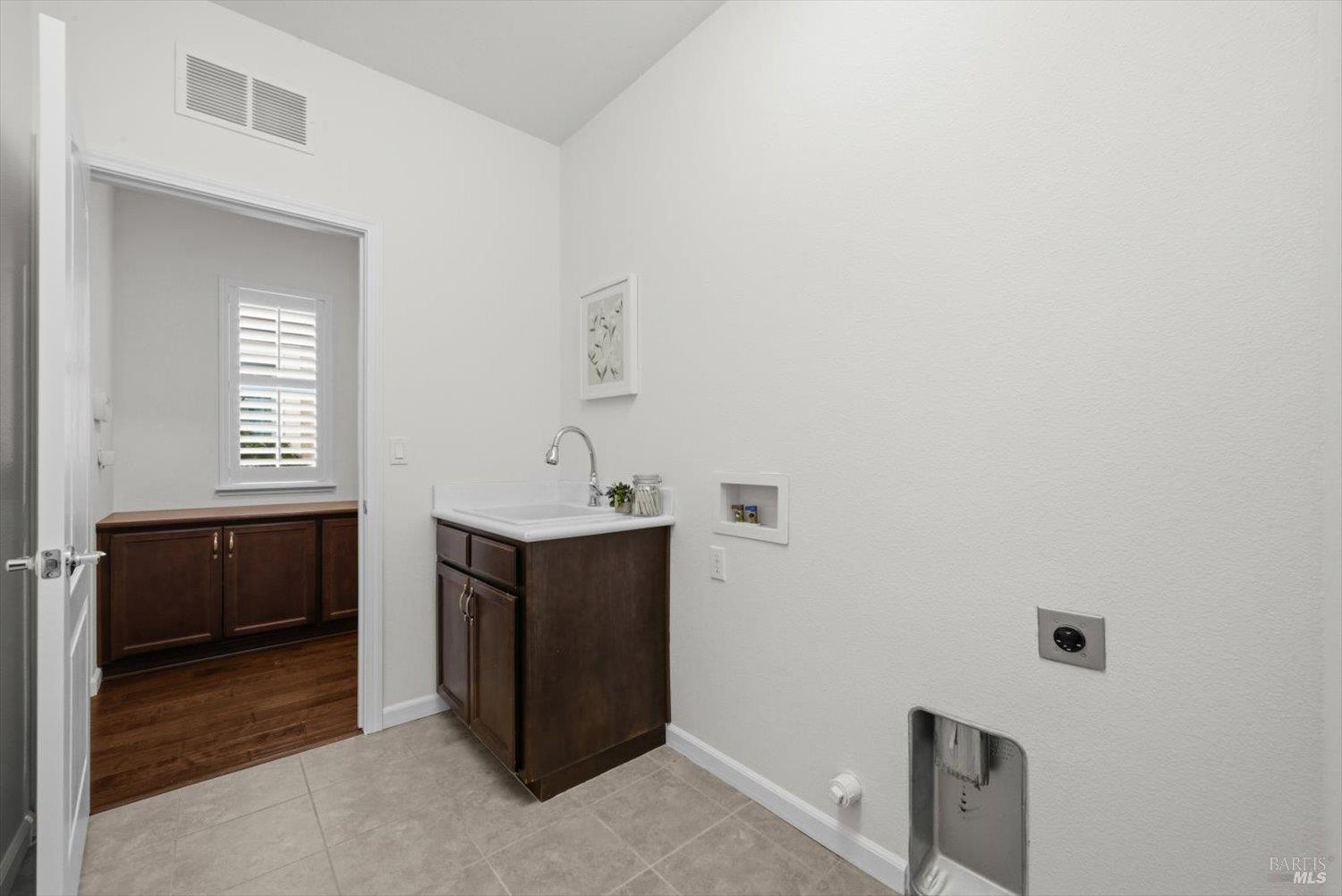 4473 Avondale Circle Fairfield CA 94533