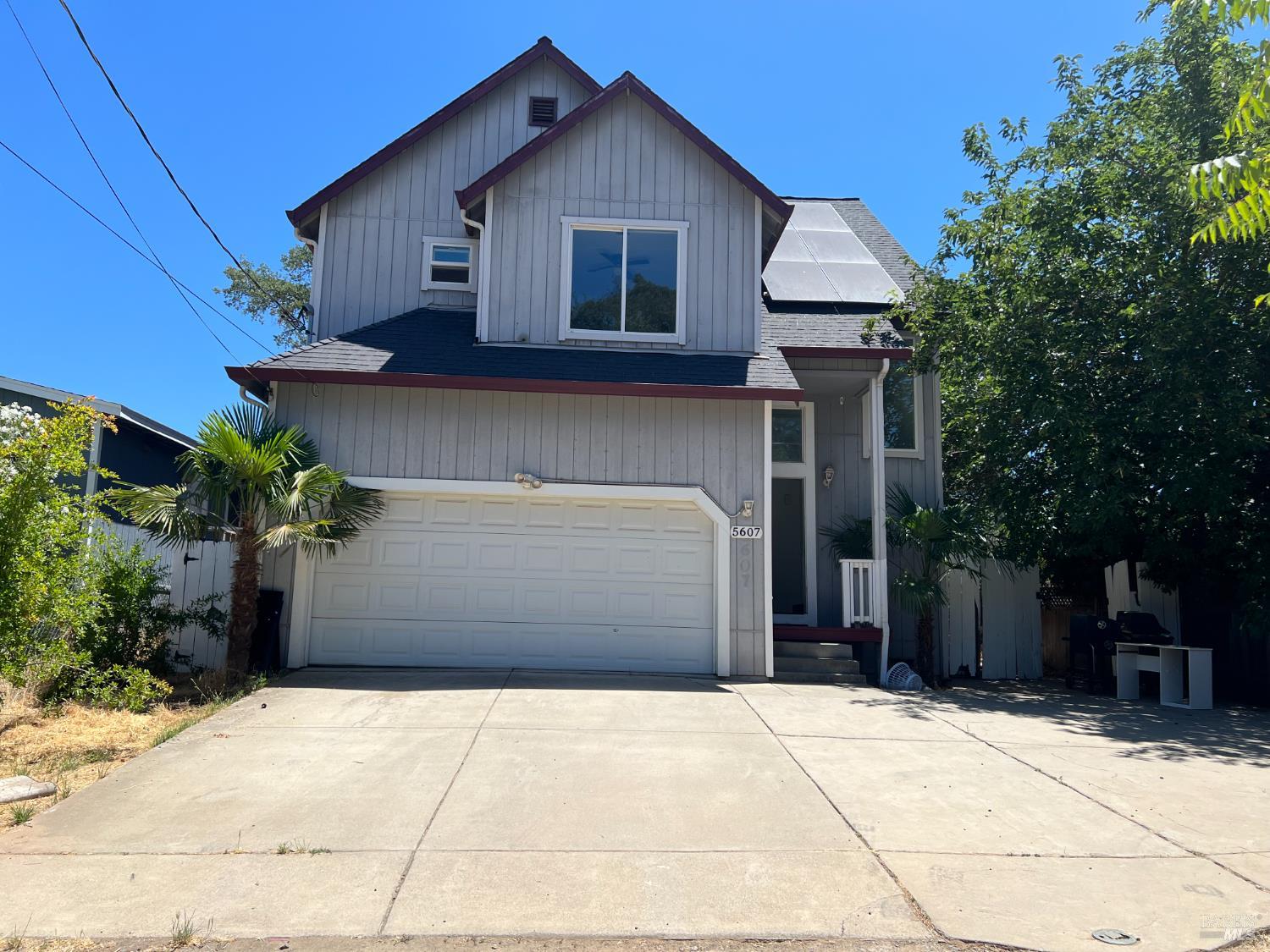 5607 Jones Avenue Clearlake CA 95422