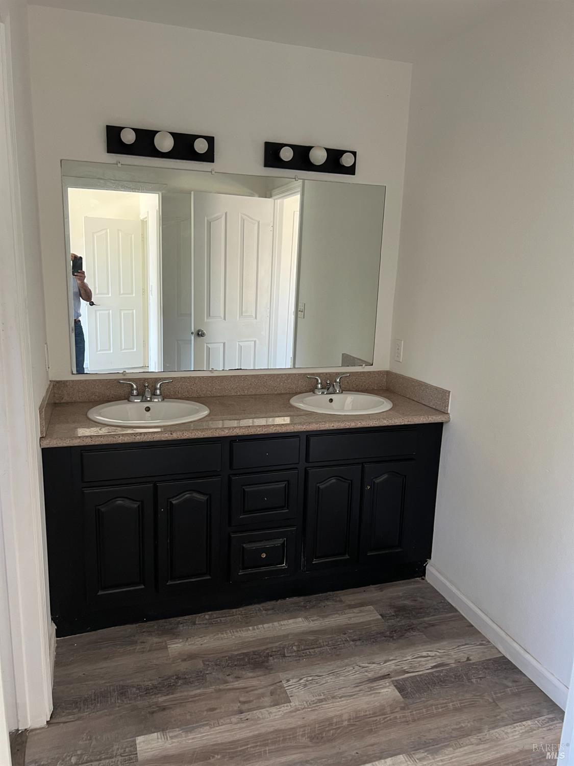 5607 Jones Avenue Clearlake CA 95422