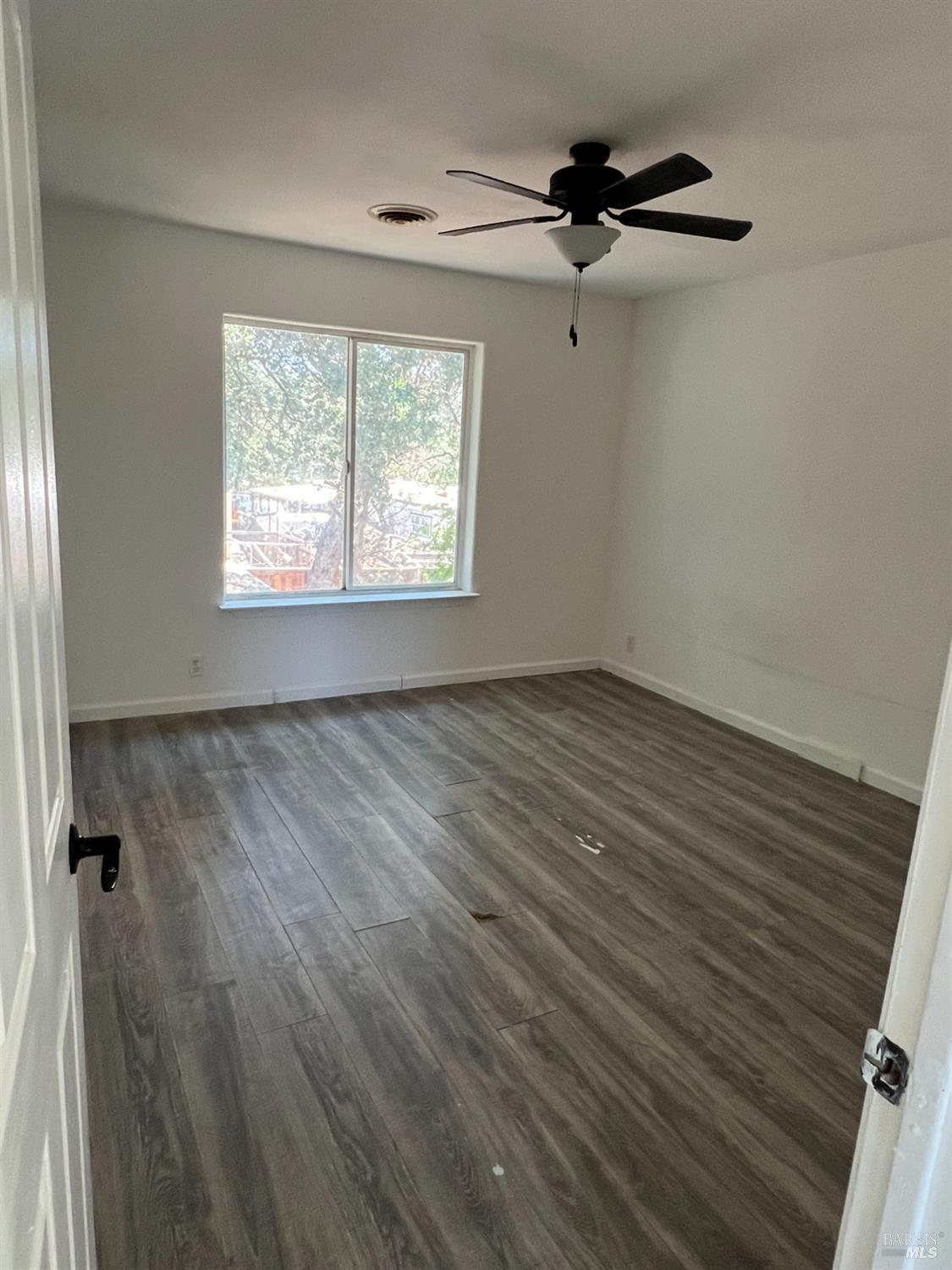 5607 Jones Avenue Clearlake CA 95422