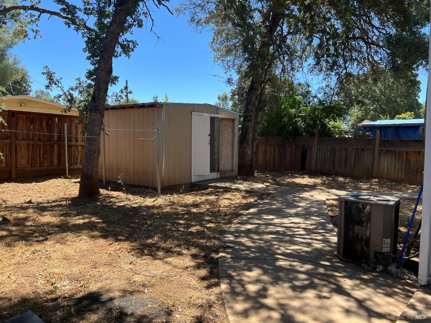5607 Jones Avenue Clearlake CA 95422