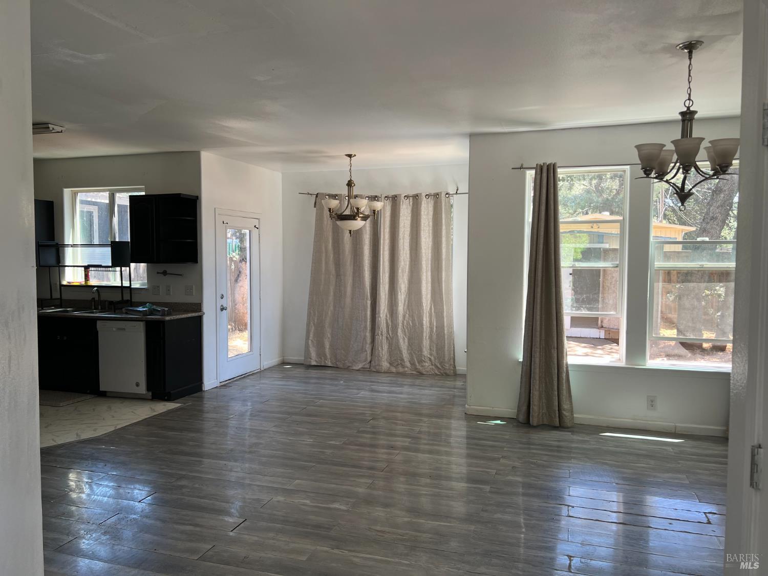 5607 Jones Avenue Clearlake CA 95422
