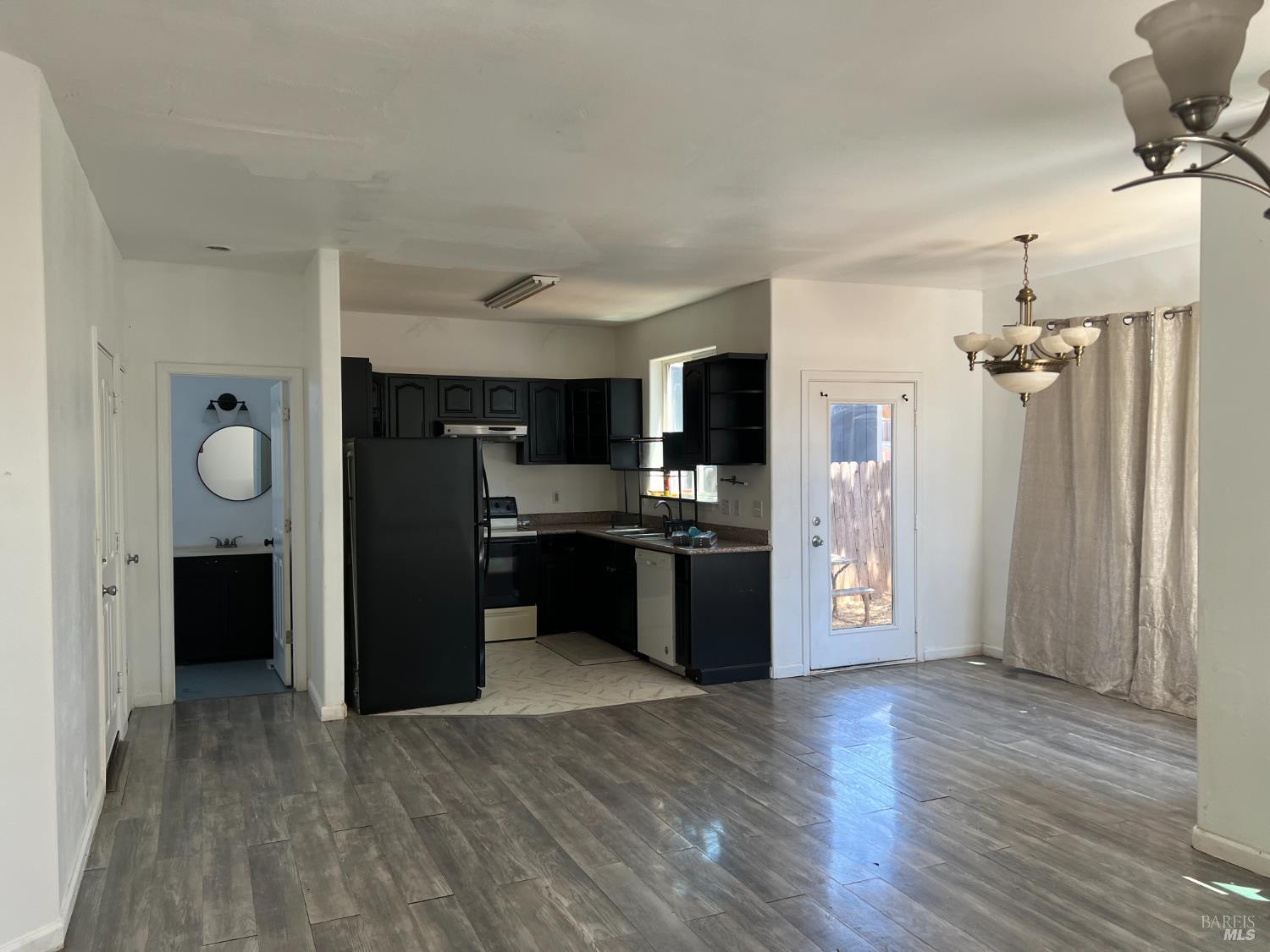 5607 Jones Avenue Clearlake CA 95422