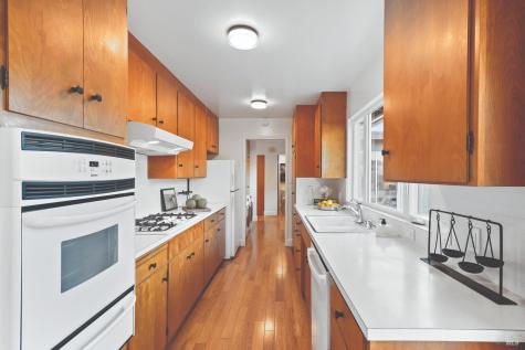312 N Jefferson Street Cloverdale CA 95425