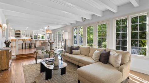 25 Saddle Lane Novato CA 94947