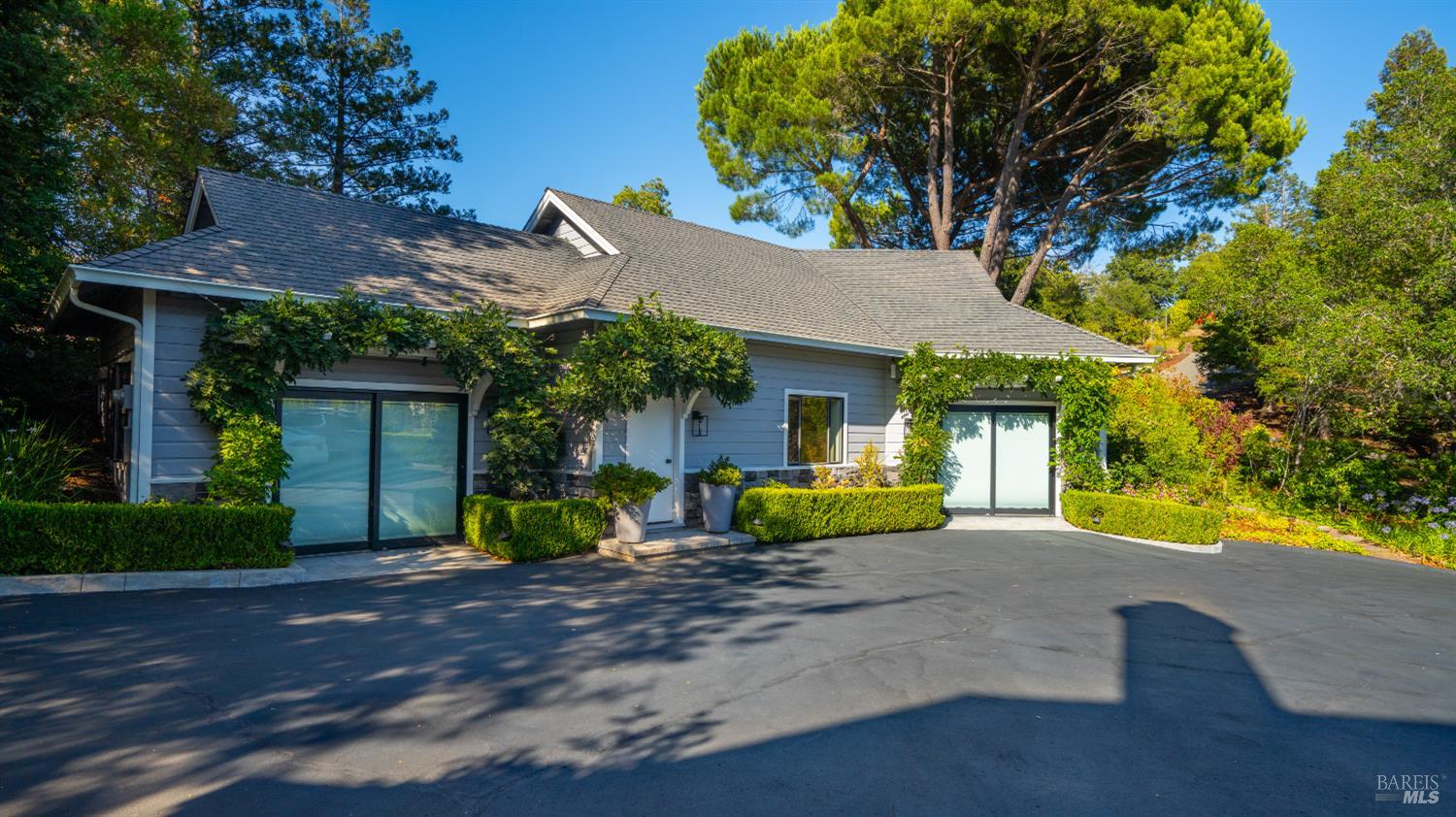 25 Saddle Lane Novato CA 94947