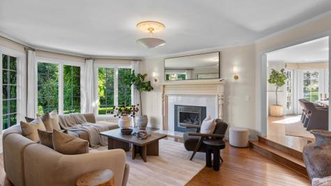 25 Saddle Lane Novato CA 94947