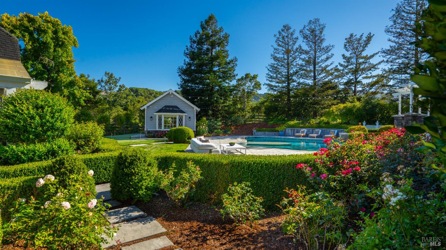 25 Saddle Lane Novato CA 94947