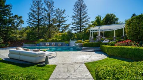25 Saddle Lane Novato CA 94947