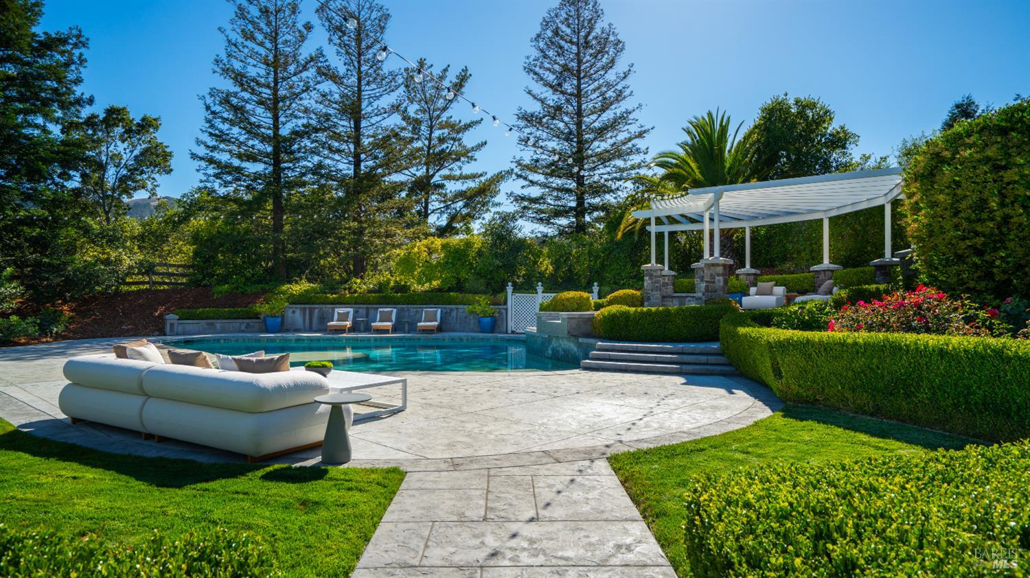 25 Saddle Lane Novato CA 94947