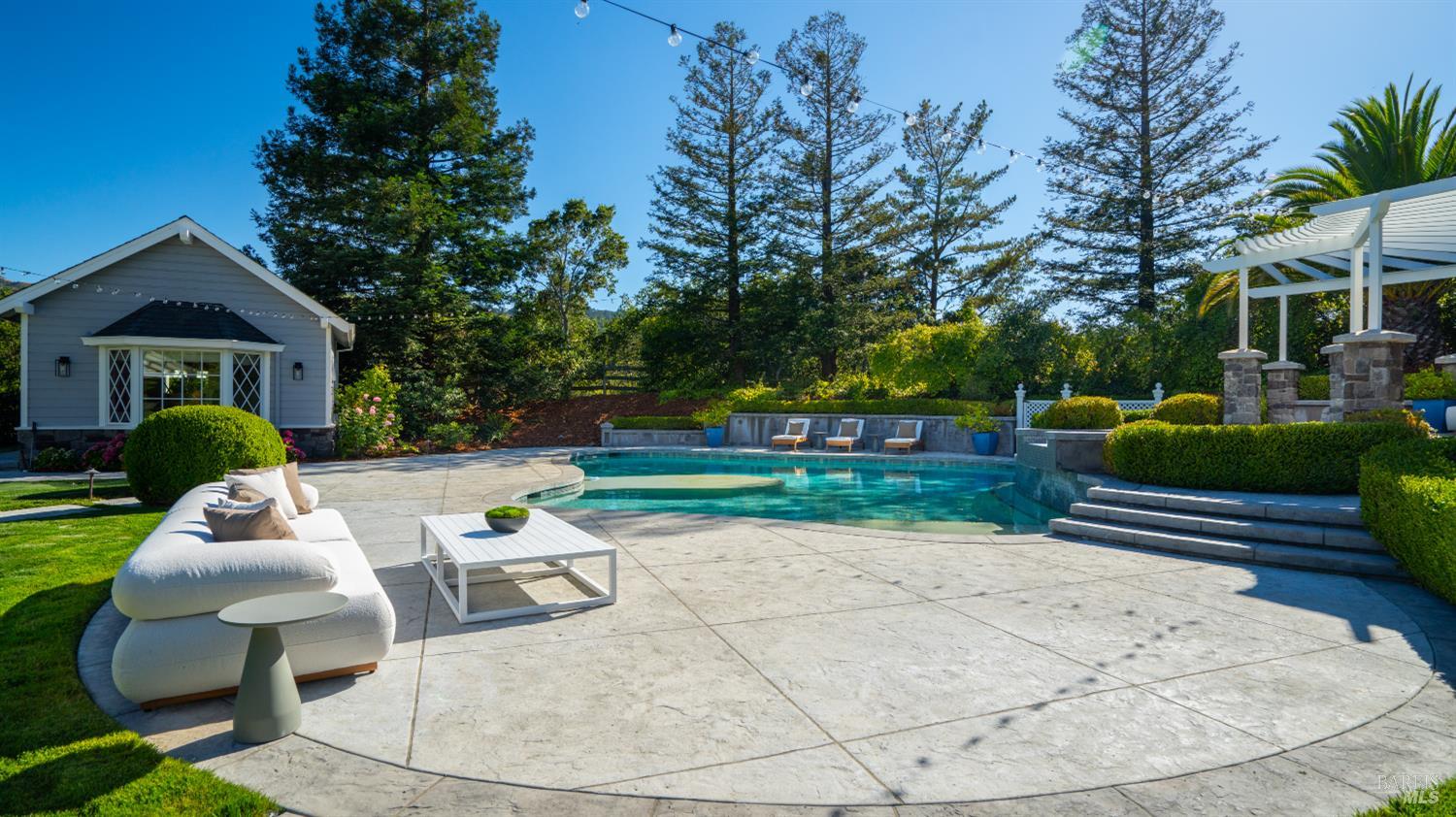 25 Saddle Lane Novato CA 94947
