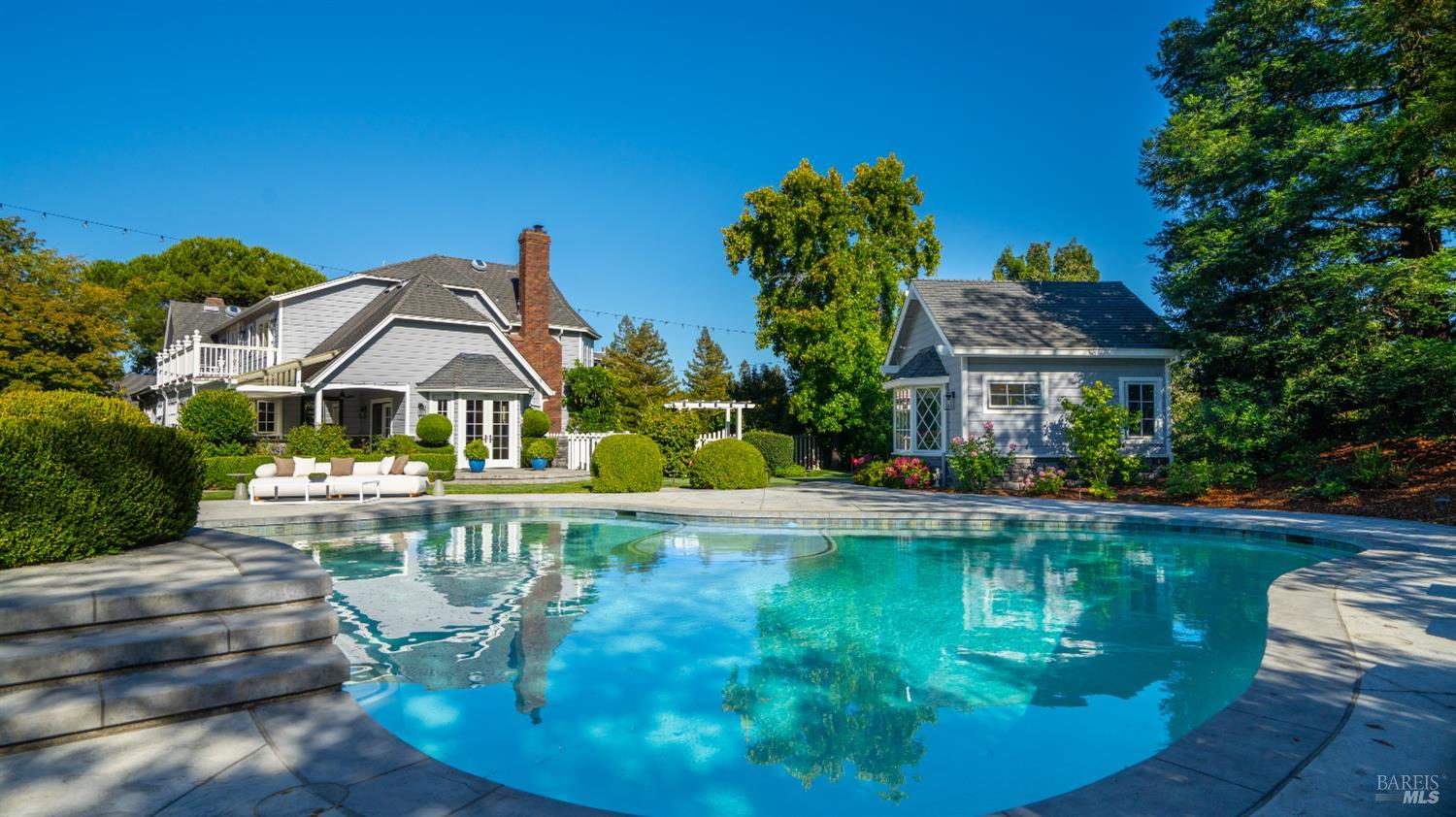25 Saddle Lane Novato CA 94947