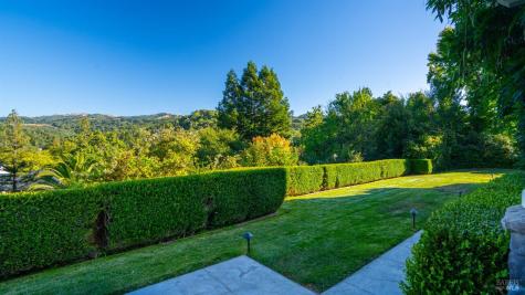 25 Saddle Lane Novato CA 94947