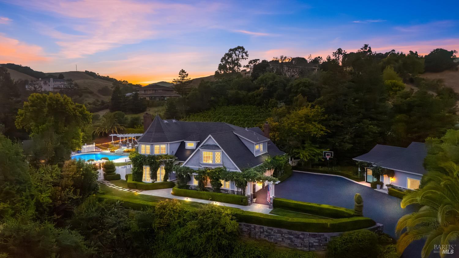 25 Saddle Lane Novato CA 94947