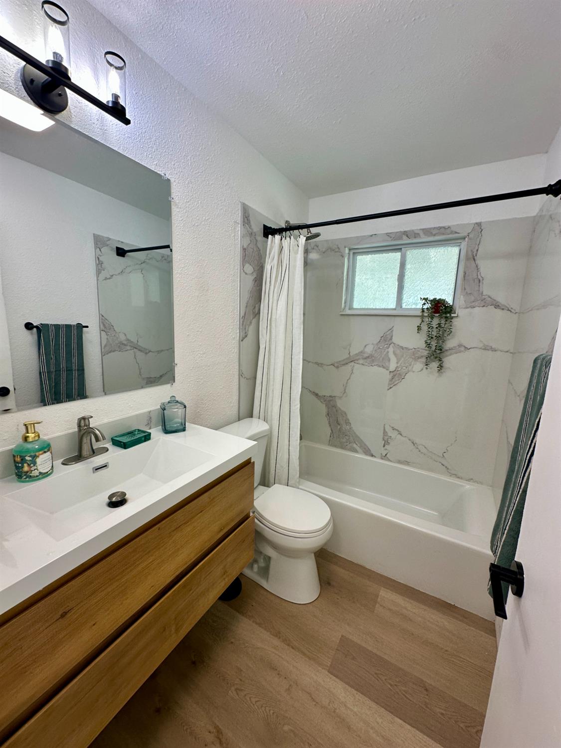 6318 Coyle Avenue Carmichael CA 95608
