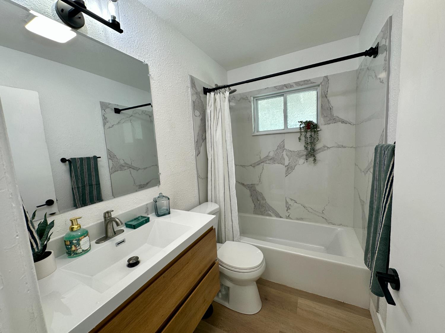 6318 Coyle Avenue Carmichael CA 95608