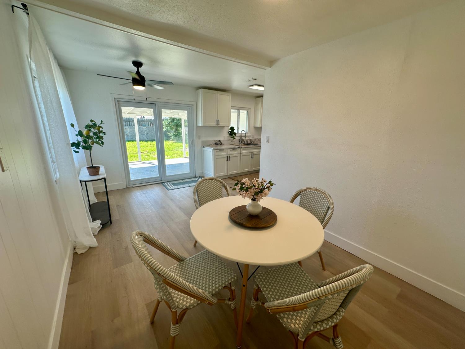 6318 Coyle Avenue Carmichael CA 95608