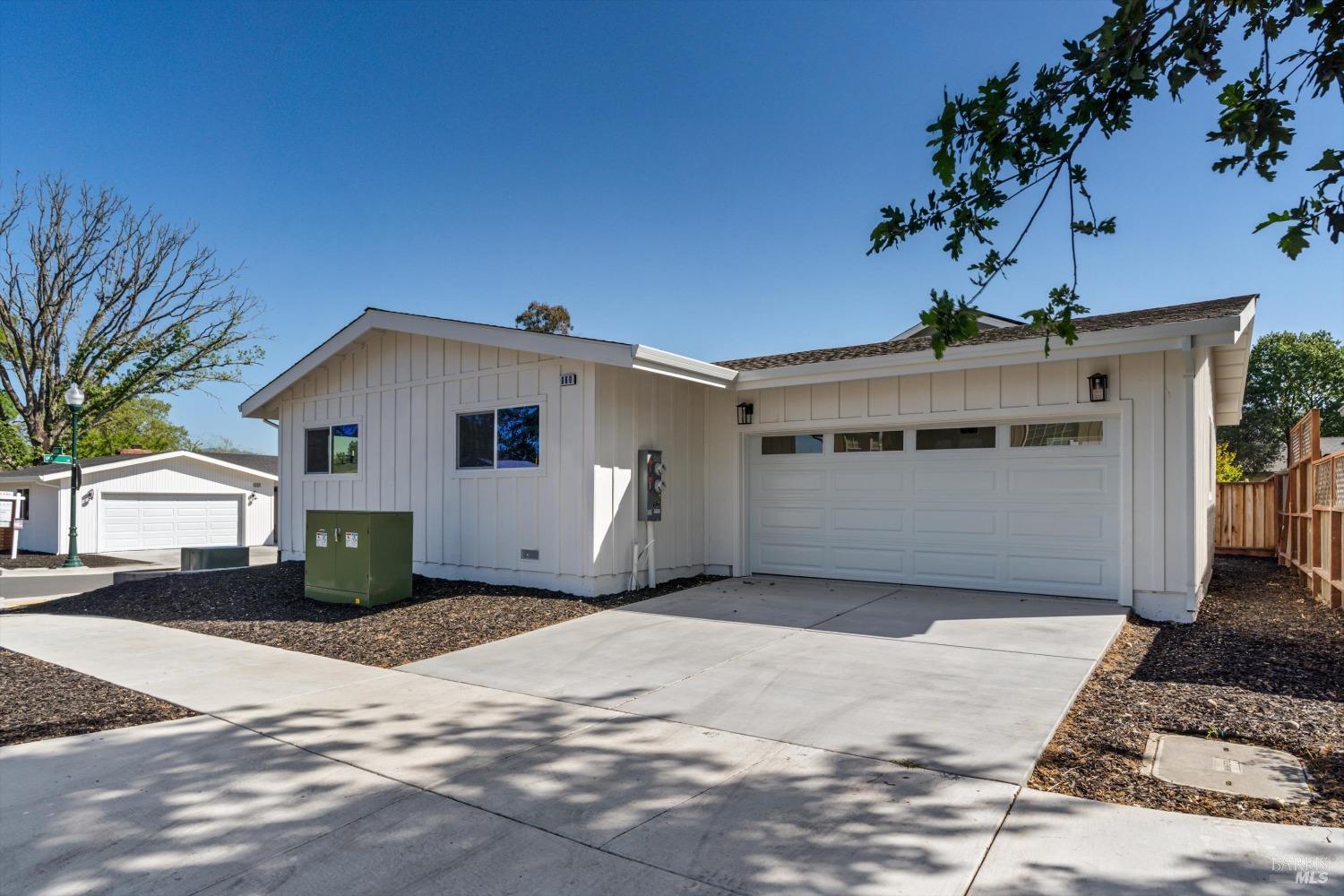 660 Acacia Lane Santa Rosa CA 95409
