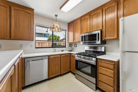 1412 Mathias Place Rohnert Park CA 94928
