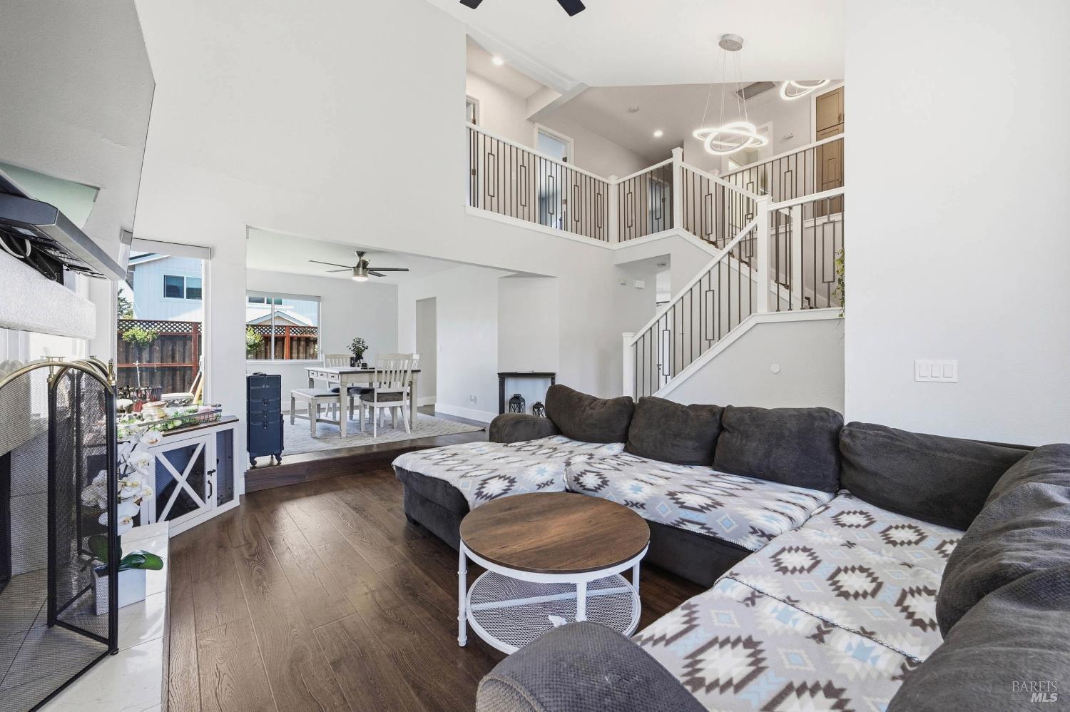 3547 Banyan Street Santa Rosa CA 95403