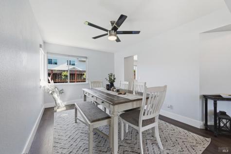 3547 Banyan Street Santa Rosa CA 95403