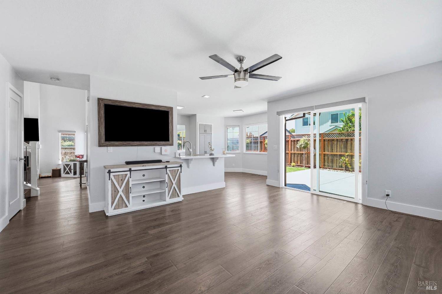 3547 Banyan Street Santa Rosa CA 95403