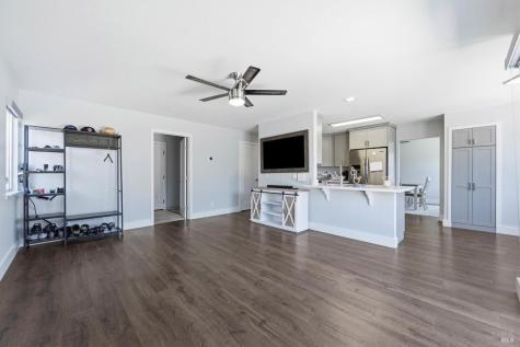 3547 Banyan Street Santa Rosa CA 95403