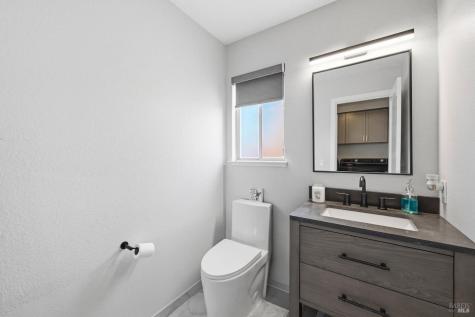 3547 Banyan Street Santa Rosa CA 95403