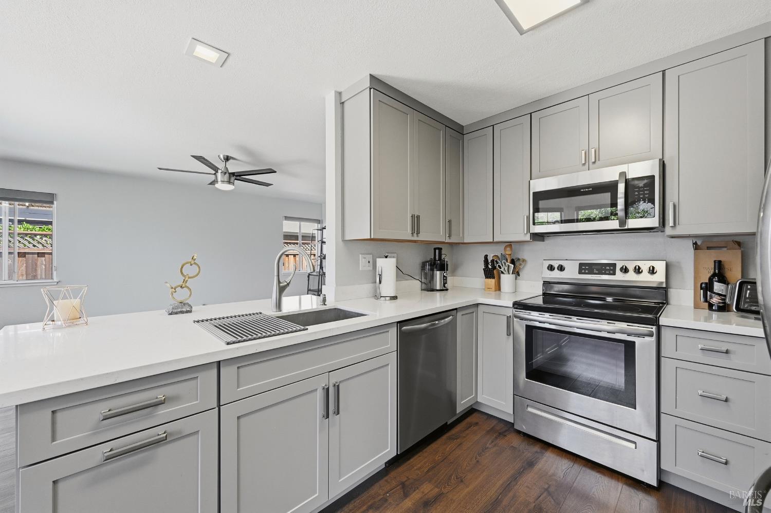 3547 Banyan Street Santa Rosa CA 95403