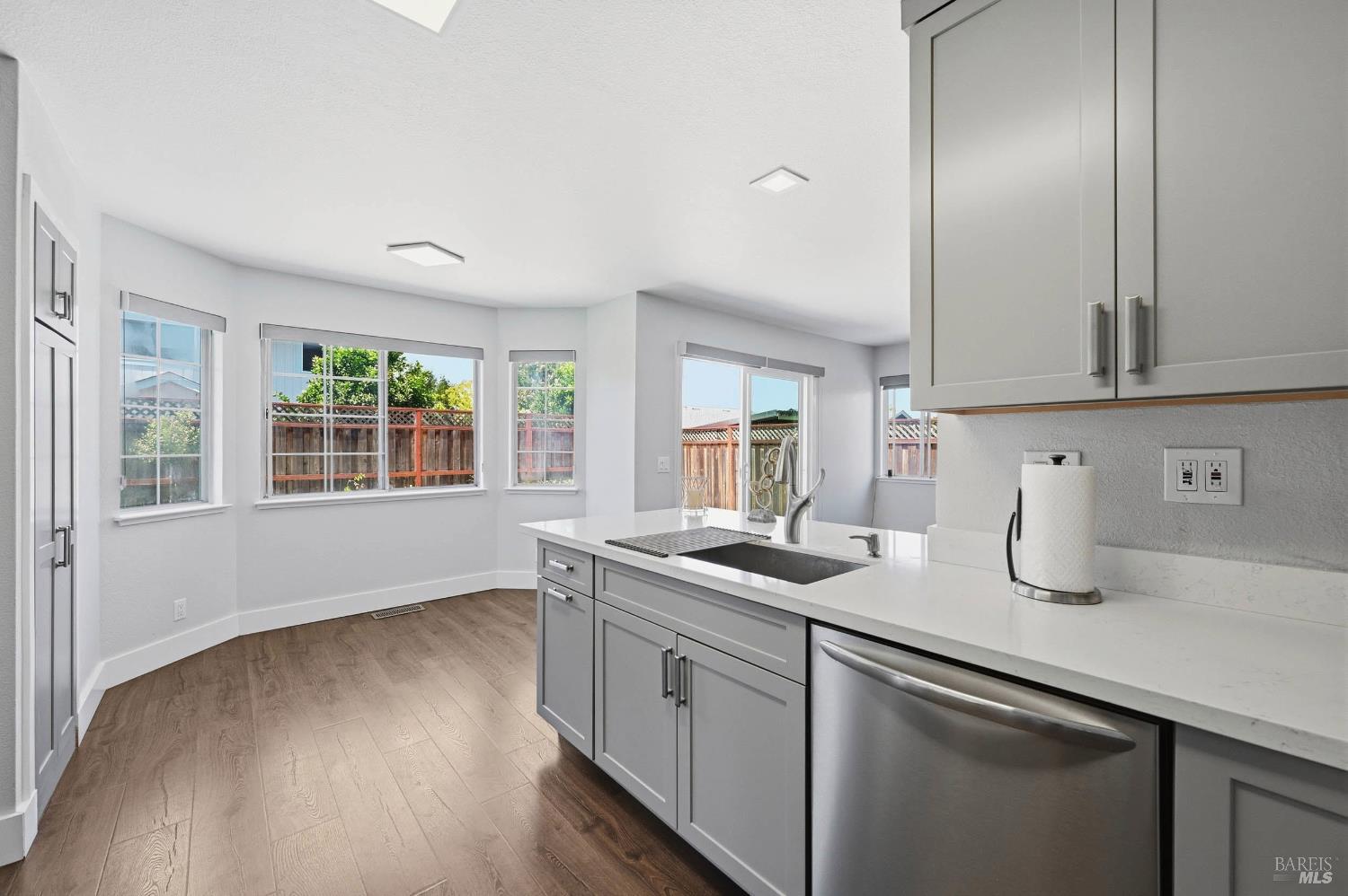 3547 Banyan Street Santa Rosa CA 95403