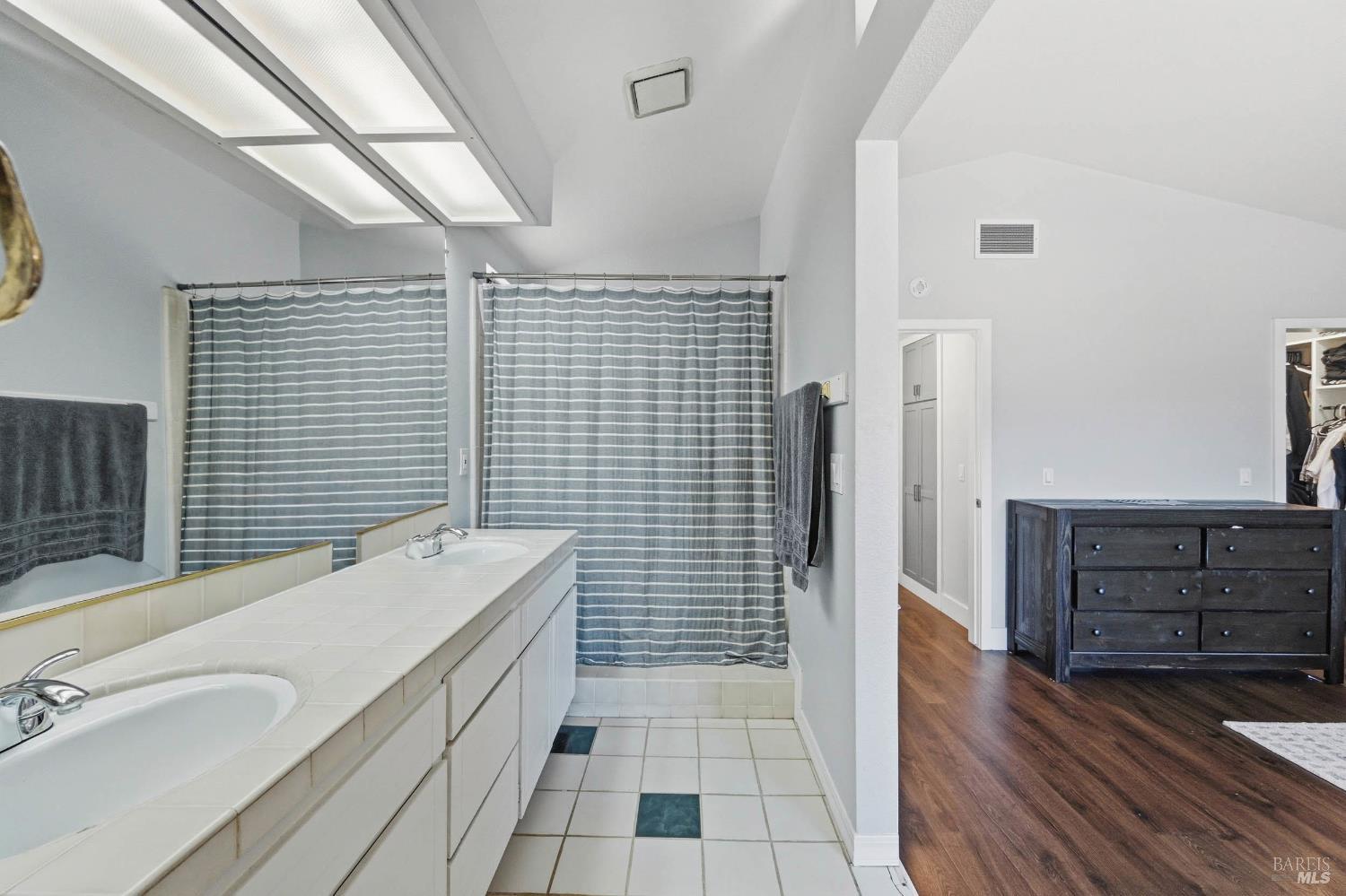 3547 Banyan Street Santa Rosa CA 95403