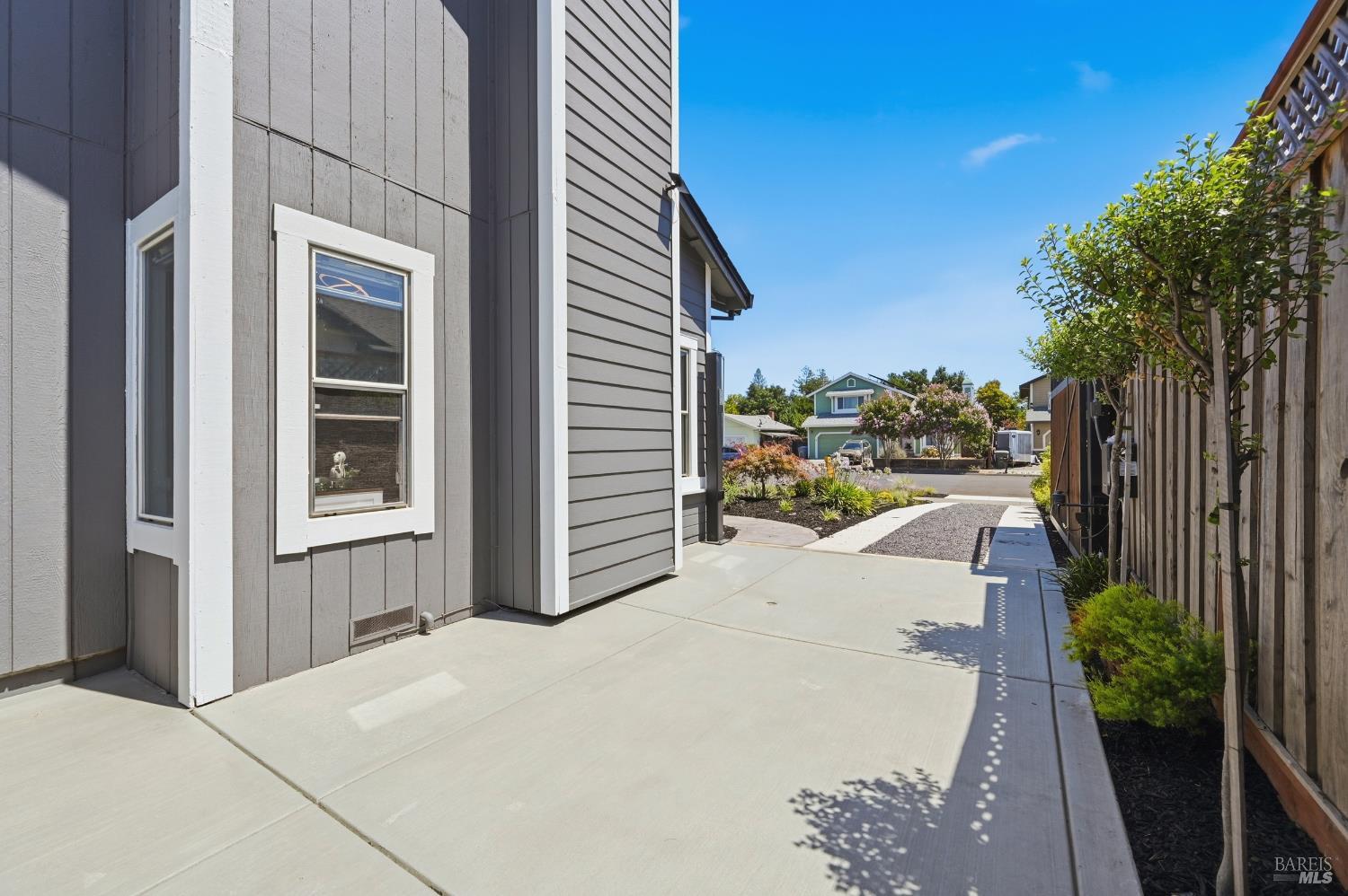 3547 Banyan Street Santa Rosa CA 95403