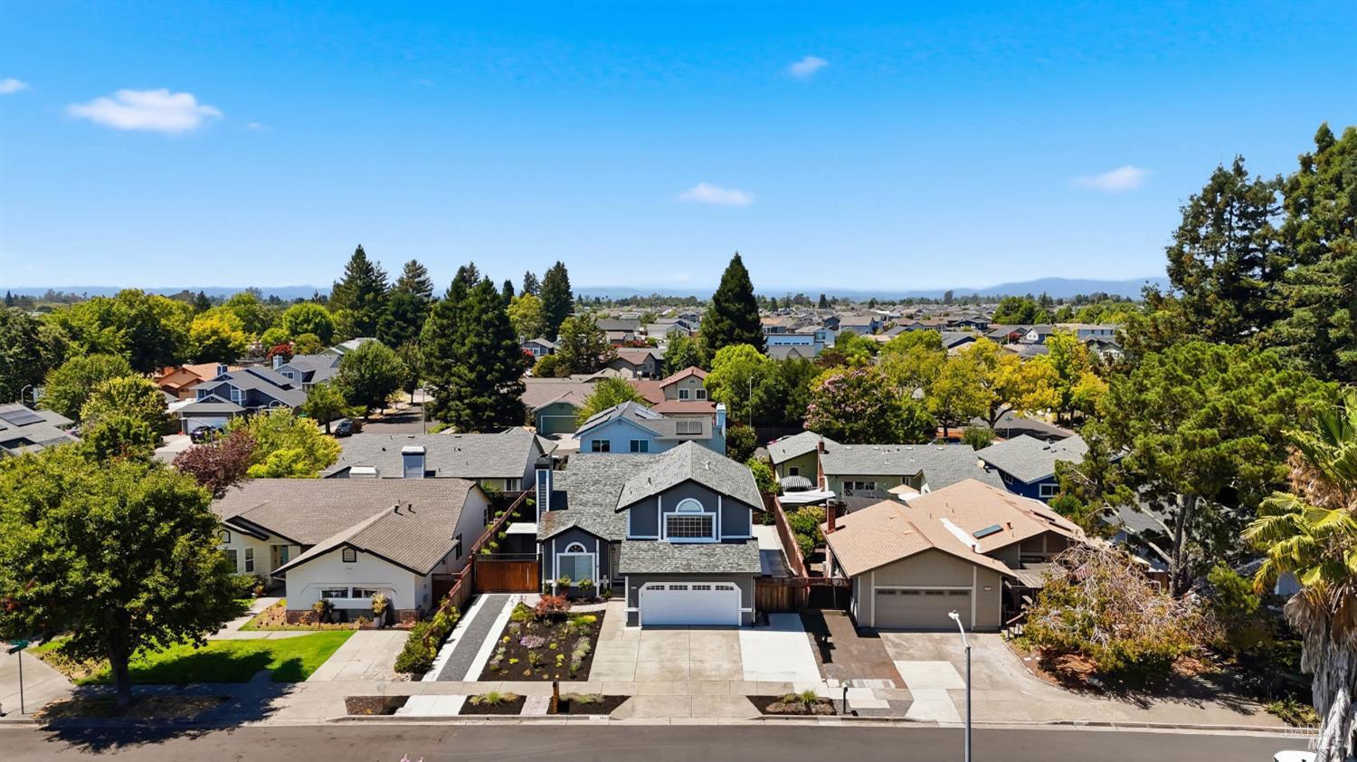 3547 Banyan Street Santa Rosa CA 95403