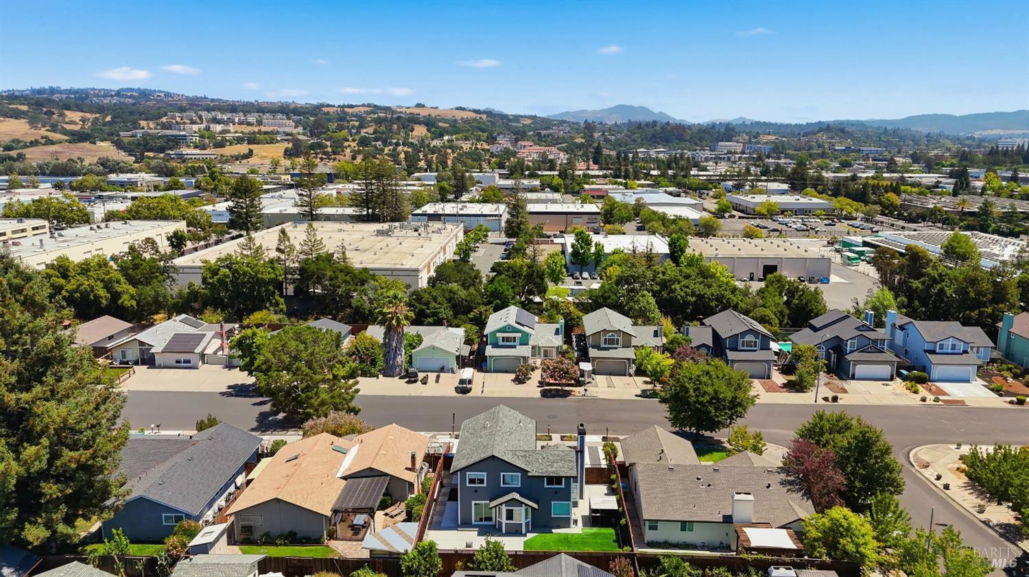 3547 Banyan Street Santa Rosa CA 95403
