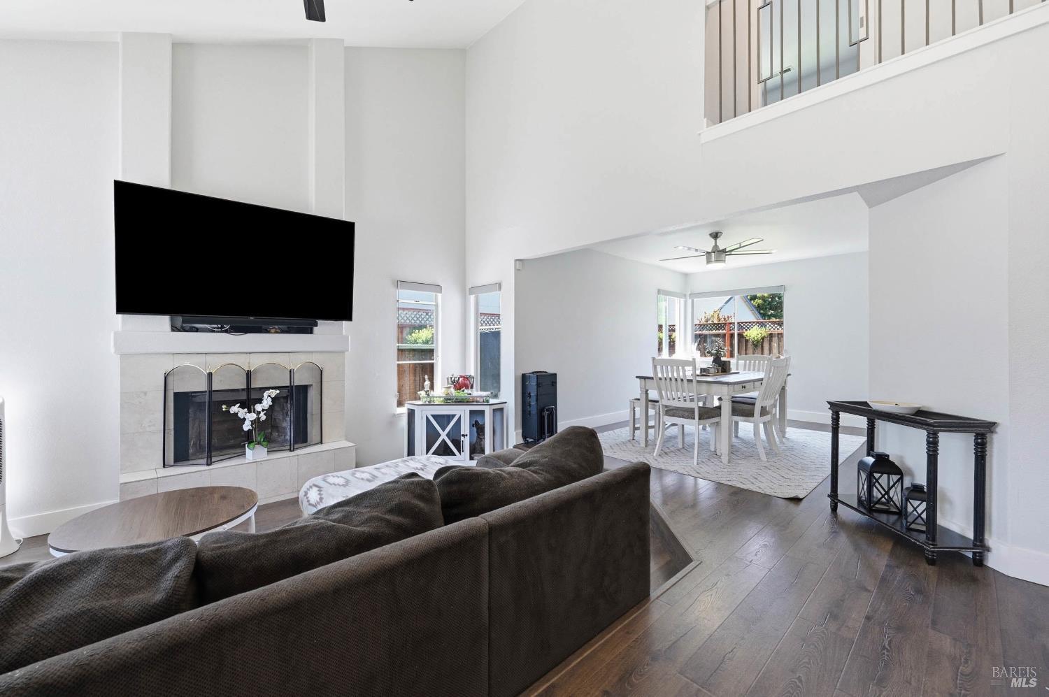 3547 Banyan Street Santa Rosa CA 95403