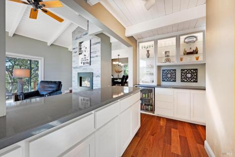 4727 Woodview Drive Santa Rosa CA 95405