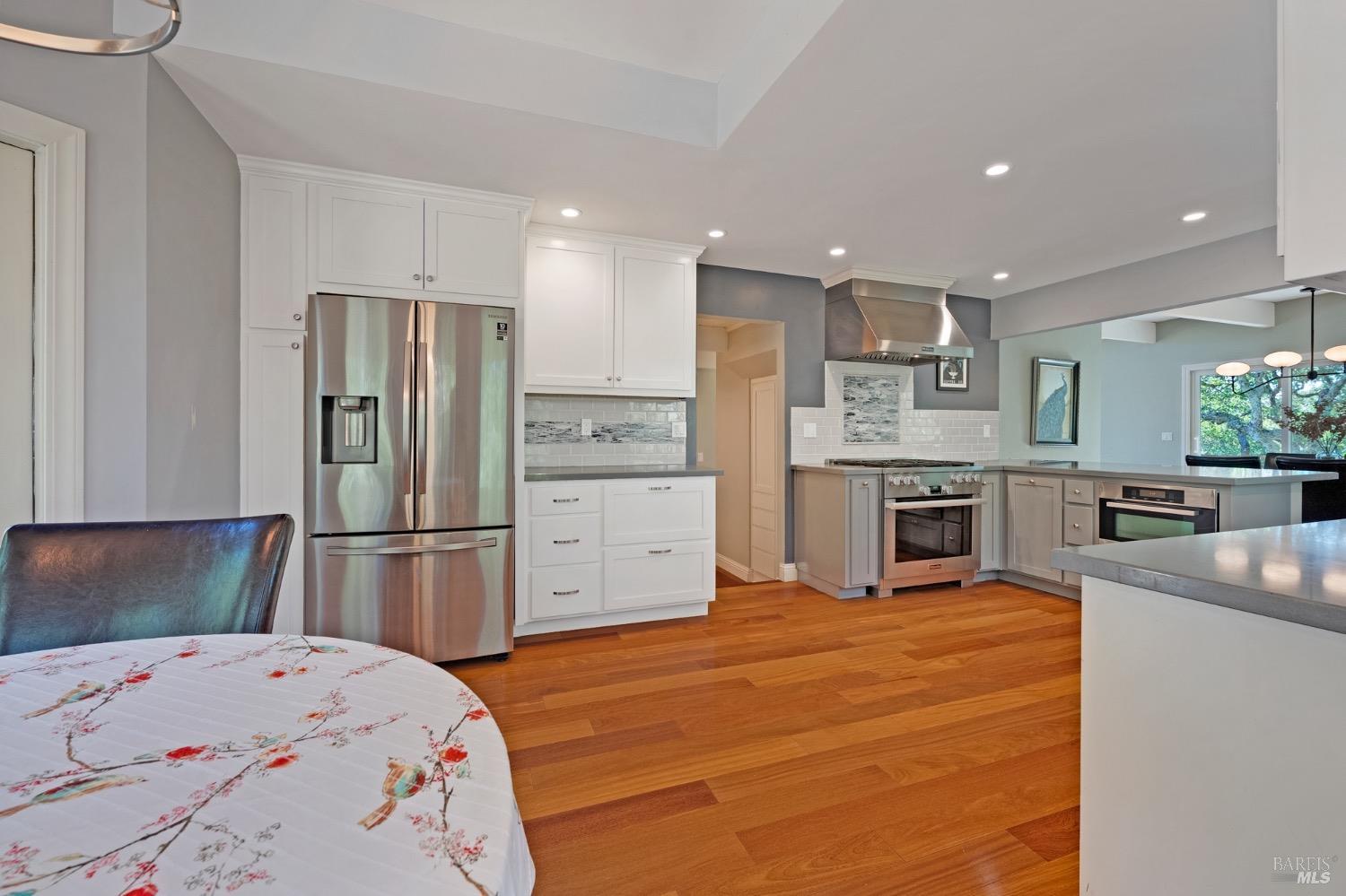 4727 Woodview Drive Santa Rosa CA 95405