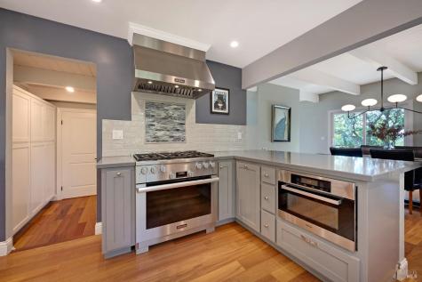 4727 Woodview Drive Santa Rosa CA 95405