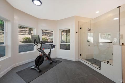 4727 Woodview Drive Santa Rosa CA 95405